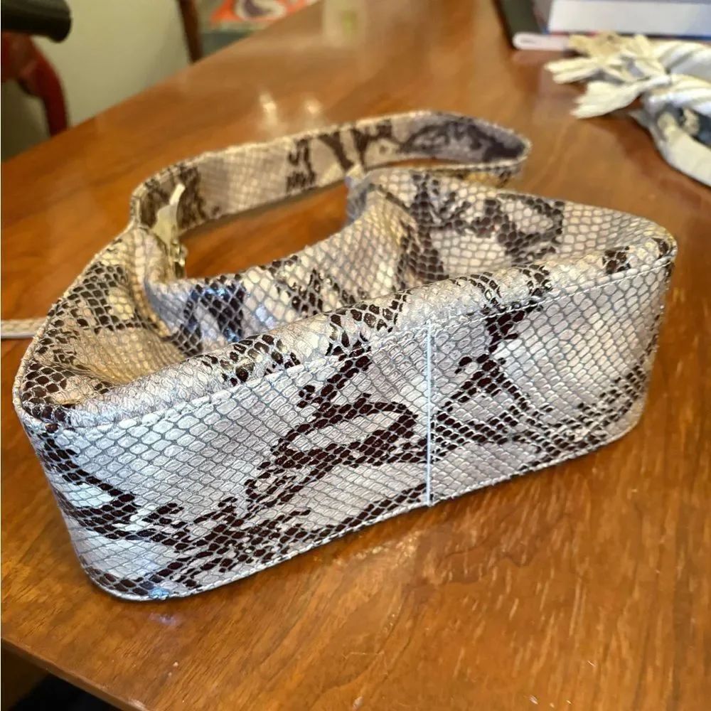 Snake Print Shoulder Bag - Picture 2 of 5